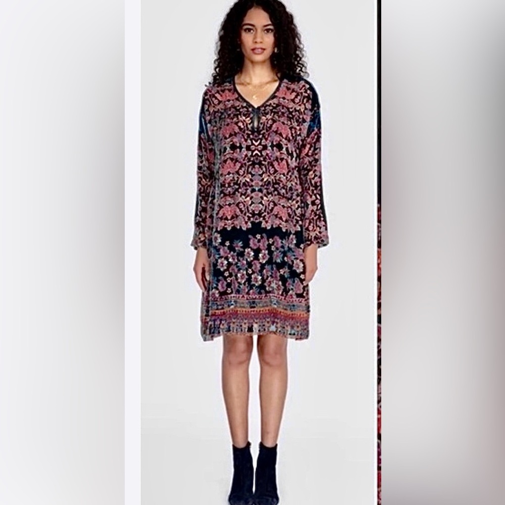Johnny Was Pete & Greta velvet burnout tunic dress.  EUC. Size Large.